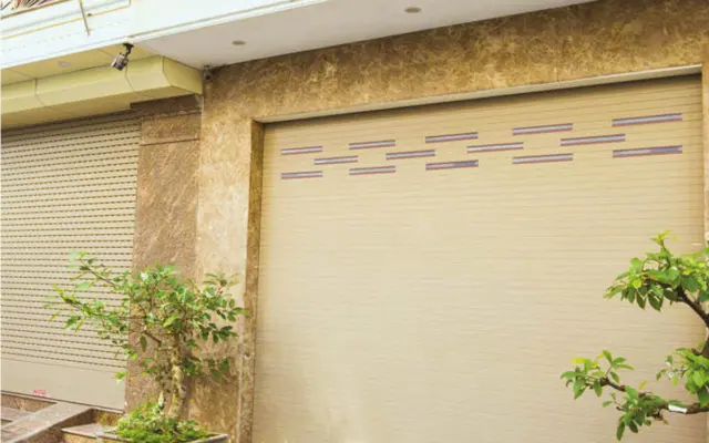 Mất chìa khoá cửa cuốn phải làm sao?